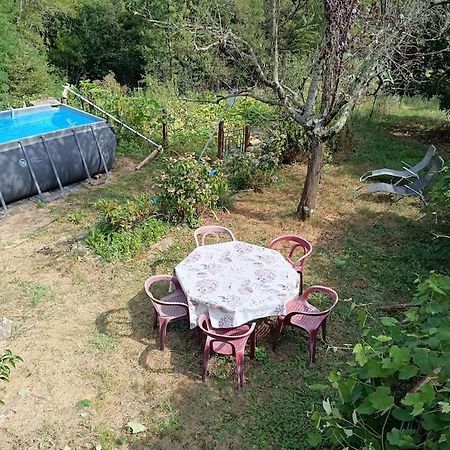 Appartement 2 A 4 Personnes Antraigues Esterno foto