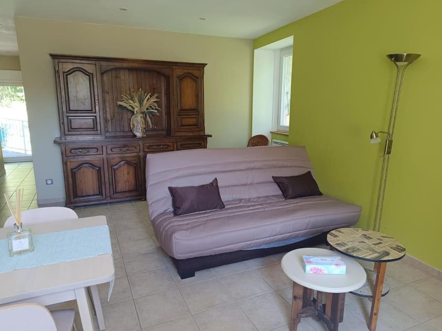 Appartement 2 A 4 Personnes Antraigues Esterno foto